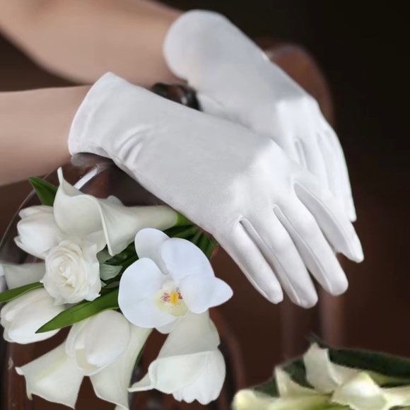 White Satin Luxury Short Gloves Wrist Length Wedding Gloves Bride Accessory Gift